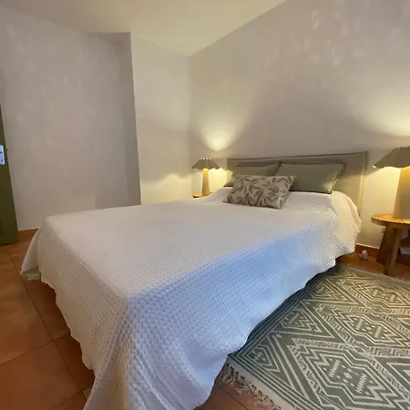 Apartman By Elodie T2 Cosy Vieux Hyeres-parcours Des Arts