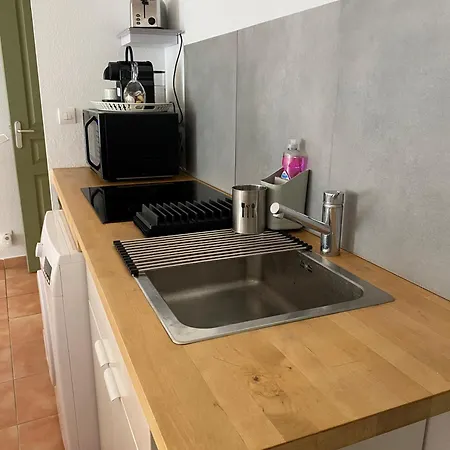 By Elodie T2 Cosy Vieux Hyeres-parcours Des Arts *